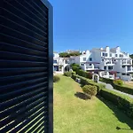 Beachfront Calahonda Apartmán